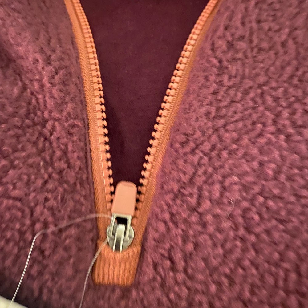 Fabletics sweater - Picture 13 of 13